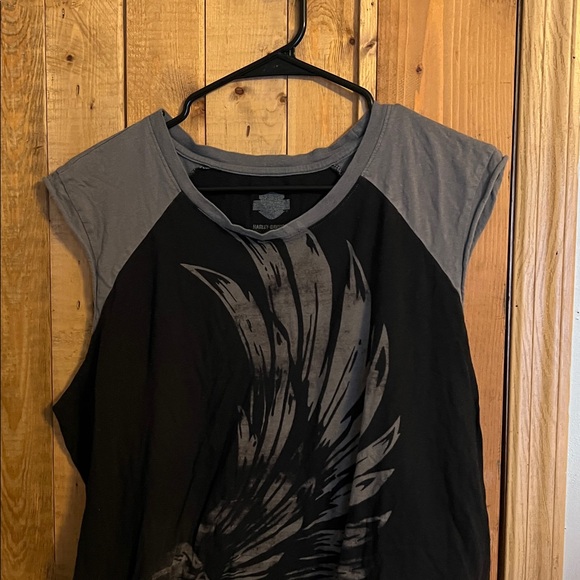 Ladies, Harley Davidson, cut off sleeve T-shirt 115 years. - Picture 3 of 5